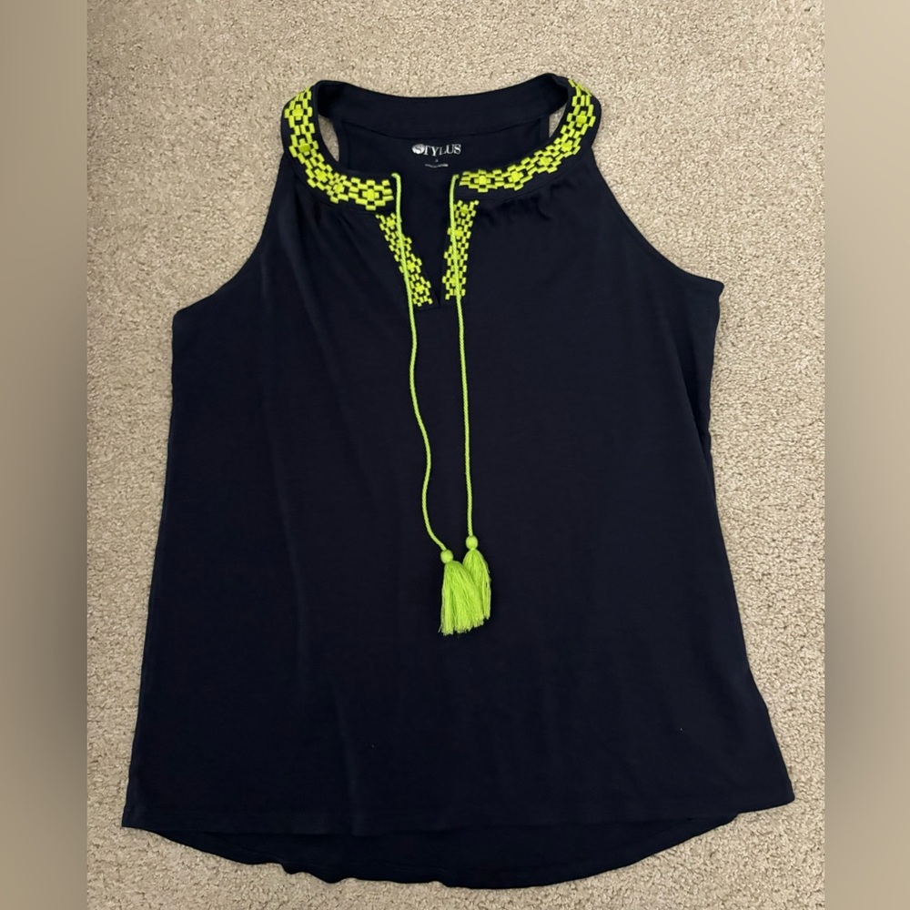 Stylus navy halter tank top size small. Lightweight and trendy